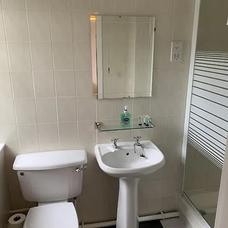 Old Farm 3* Birmingham