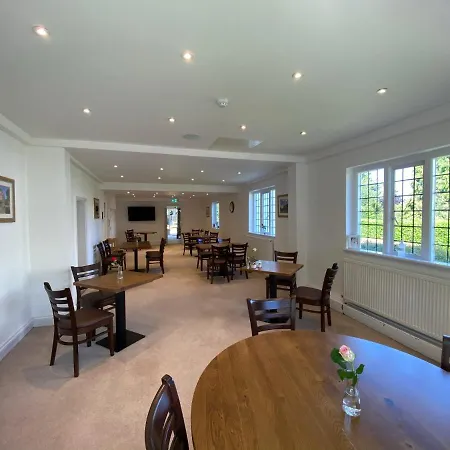 Old Farm Hotel 3*