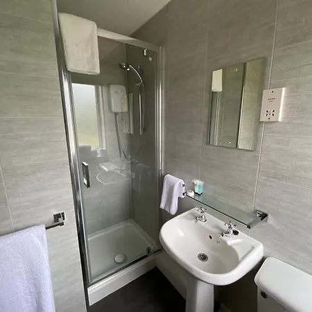 Old Farm 3* Birmingham