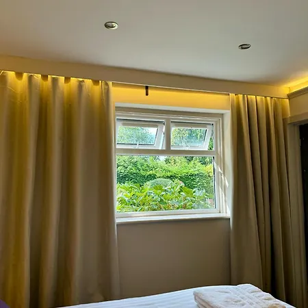 Old Farm Hotel Birmingham